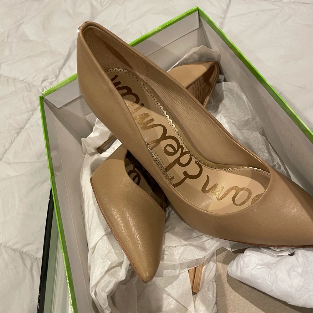 Sam Edelman heels cream